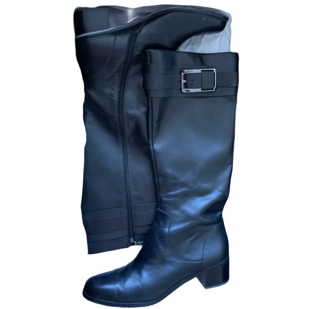 TAHARI “Kaley” Women’s Black Leather Round Toe Side Zipper Boots